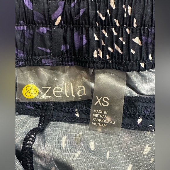 Zella Blue and White Athletic Shorts with Elastic Waistband - Picture 4 of 4